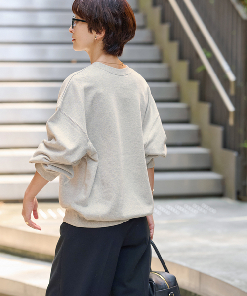 JOURNAL STANDARD relume(ジャーナルスタンダード レリューム)の「ヴィンテージライクカレッジロゴスウェット(スウェット・レディース・ベージュ/ピンク/アイボリー・FREE)」の5枚目の写真