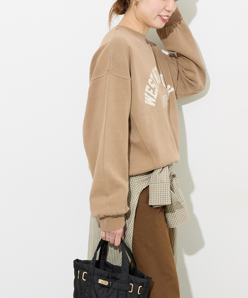 JOURNAL STANDARD relume(ジャーナルスタンダード レリューム)の「ヴィンテージライクカレッジロゴスウェット(スウェット・レディース・ベージュ/ピンク/アイボリー・FREE)」の18枚目の写真