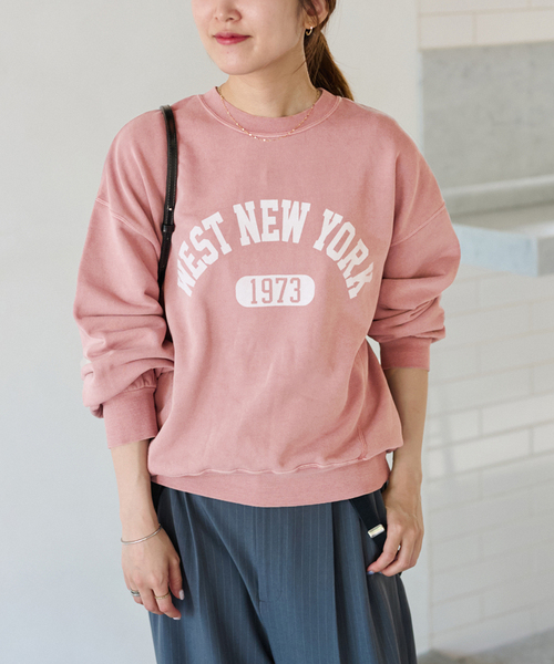 JOURNAL STANDARD relume(ジャーナルスタンダード レリューム)の「ヴィンテージライクカレッジロゴスウェット(スウェット・レディース・ベージュ/ピンク/アイボリー・FREE)」の6枚目の写真