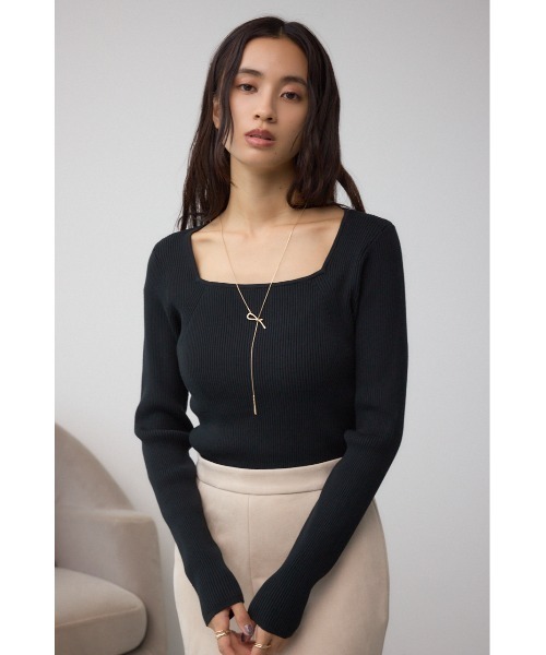 AZUL by moussy(アズールバイマウジー)の「VENUSスクエアネックリブニット(ニット/セーター・レディース・ブラウン/ピンク/アイボリー/ブラック・SMALL/MEDIUM)」の16枚目の写真