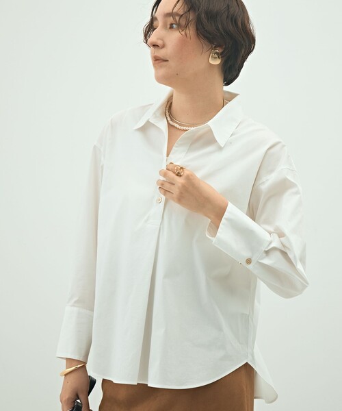 NOLLEY’S Sophi(ノーリーズソフィ)の「ウォッシャブルブロードメタル釦スキッパーシャツ(シャツ/ブラウス・レディース・ブルー系その他/ブラウン系その他/ホワイト系その他2/ホワイト・38)」の6枚目の写真