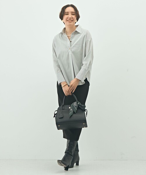 NOLLEY’S Sophi(ノーリーズソフィ)の「ウォッシャブルブロードメタル釦スキッパーシャツ(シャツ/ブラウス・レディース・ブルー系その他/ブラウン系その他/ホワイト系その他2/ホワイト・38)」の8枚目の写真