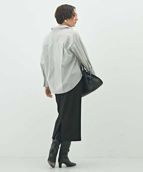 NOLLEY’S Sophi(ノーリーズソフィ)の「ウォッシャブルブロードメタル釦スキッパーシャツ(シャツ/ブラウス・レディース・ブルー系その他/ブラウン系その他/ホワイト系その他2/ホワイト・38)」の9枚目の写真