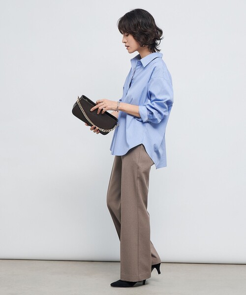 NOLLEY’S Sophi(ノーリーズソフィ)の「ウォッシャブルブロードメタル釦スキッパーシャツ(シャツ/ブラウス・レディース・ブルー系その他/ブラウン系その他/ホワイト系その他2/ホワイト・38)」の17枚目の写真