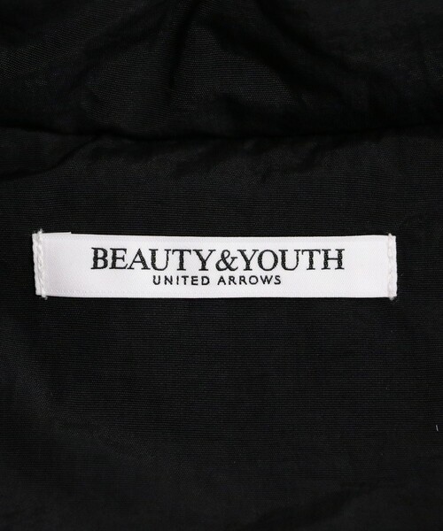 BEAUTY&YOUTH UNITED ARROWS(ビューティーアンドユースユナイテッドアローズ)の「【WEB限定 Wardrobe DAILY MINIMAL】テーラード ナイロンパッファーブルゾン ウォッシャブル(ブルゾン・レディース・モカ/ブラック・FREE)」の4枚目の写真