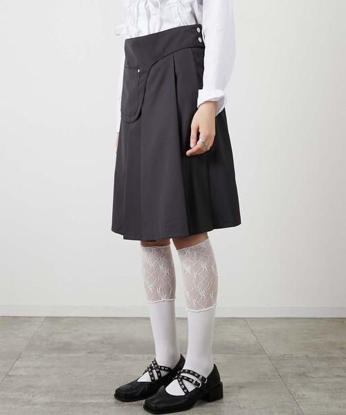 led.tokyo（レッドトウキョウ）の「【led.tokyo】POCKET PLEATS SKIRT/ポケットプリーツスカート（スカート・レディース・チャコールグレー/ブラック・FREE）」の12枚目の写真