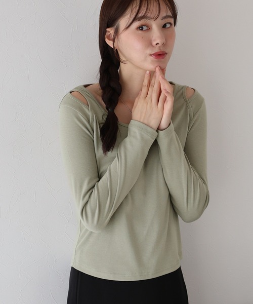 BLUEEAST(ブルーイースト)の「ショルダーカットアウトトップス(Tシャツ/カットソー・レディース・カーキ/ブラック/アイボリー・MEDIUM)」の12枚目の写真
