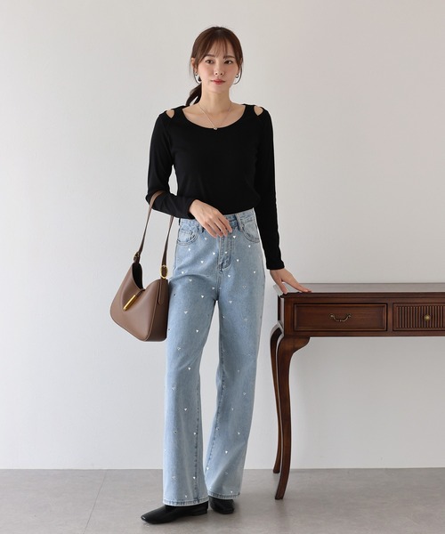 BLUEEAST(ブルーイースト)の「ショルダーカットアウトトップス(Tシャツ/カットソー・レディース・カーキ/ブラック/アイボリー・MEDIUM)」の21枚目の写真