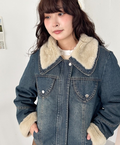 SOLLON.（ソルロン）の「ファーカラーデニムブルゾン（ブルゾン・レディース・ブラック/ブルー・FREE）」の3枚目の写真
