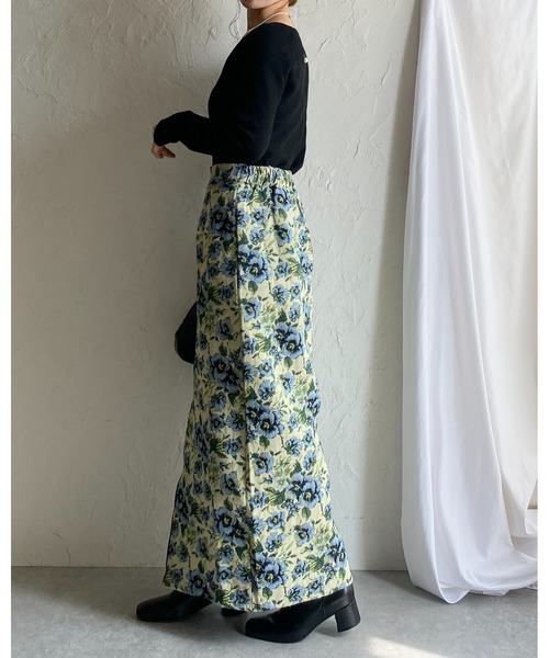 She's Closet（シーズクローゼット）の「タイトロング丈花柄フラワージップゴブラン柄スカート（スカート・レディース・アイボリー/ブラック/ベージュ・FREE）」の20枚目の写真