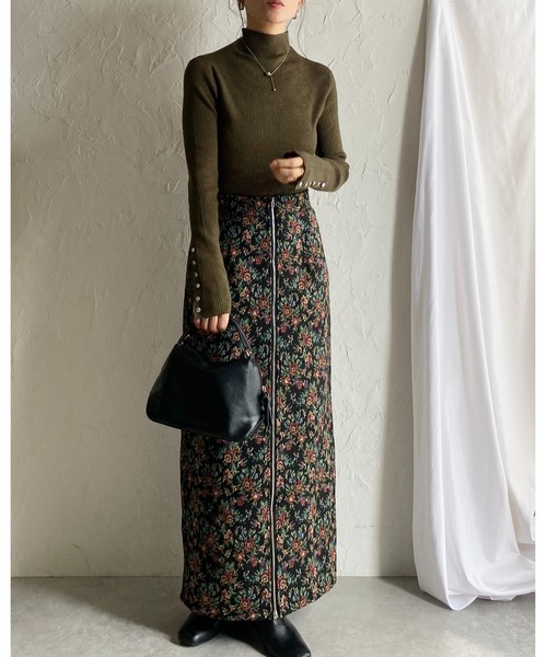 She's Closet（シーズクローゼット）の「タイトロング丈花柄フラワージップゴブラン柄スカート（スカート・レディース・アイボリー/ブラック/ベージュ・FREE）」の13枚目の写真
