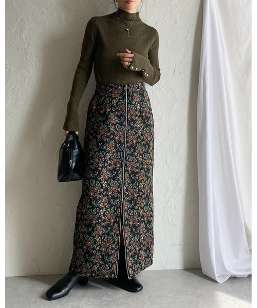 Lois CPAYON チューリップ柄 ゴブランセットアップ スカートスーツ Lois CPAYON チューリップ柄 ゴブランセットアップ スカートスーツ