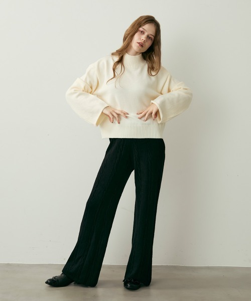 Clum(クルム)の「ケーブルデザインリラックスニットパンツ(その他パンツ・レディース・ホワイト/ブラック・FREE)」の10枚目の写真