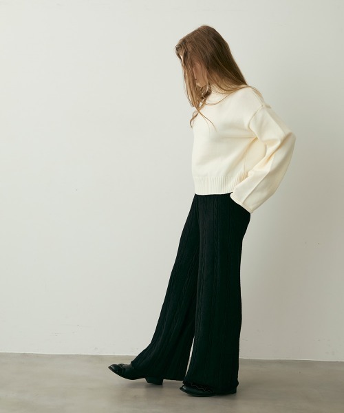 Clum(クルム)の「ケーブルデザインリラックスニットパンツ(その他パンツ・レディース・ホワイト/ブラック・FREE)」の15枚目の写真