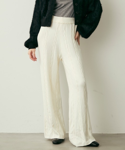 Clum(クルム)の「ケーブルデザインリラックスニットパンツ(その他パンツ・レディース・ホワイト/ブラック・FREE)」の19枚目の写真