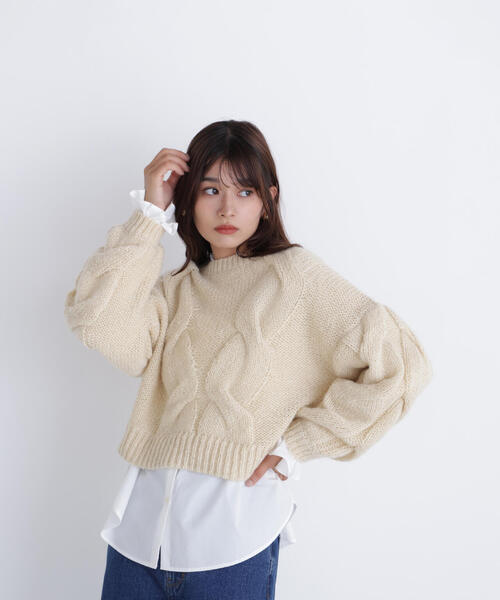 NATURAL BEAUTY BASIC(ナチュラルビューティーベーシック)の「◇【Oggi掲載】クロップドビッグケーブルニット(ニット/セーター・レディース・ピンク/ブルー/オフホワイト・FREE)」の9枚目の写真