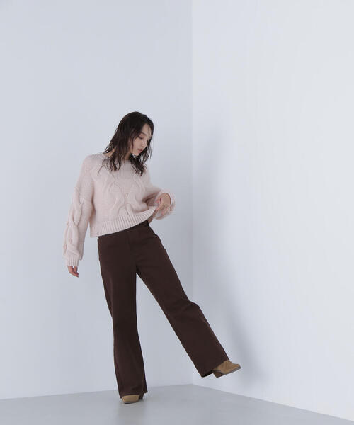 NATURAL BEAUTY BASIC(ナチュラルビューティーベーシック)の「◇【Oggi掲載】クロップドビッグケーブルニット(ニット/セーター・レディース・ピンク/ブルー/オフホワイト・FREE)」の12枚目の写真