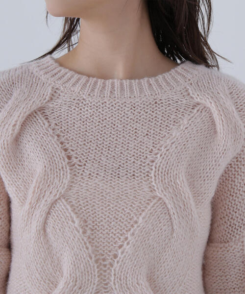 アイボリー ケーブルニット 長袖セーター GU公式 | ケーブルクルーネックセーター(長袖)Q