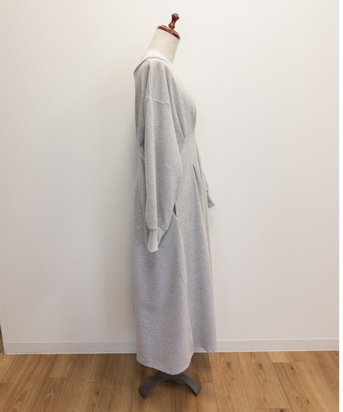 CLETTE(クレット)の「CLETTEオリジナルウエストタックロングワンピース(ワンピース・レディース・ブラウン/グレー/チャコールグレー・LL/3L/4L)」の20枚目の写真