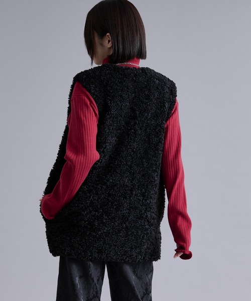 Ellno Loset（エルノロゼット）の「プードルファーベスト（ベスト・メンズ・ブラック/グレー・MEDIUM/LARGE）」の13枚目の写真