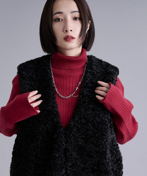 Ellno Loset（エルノロゼット）の「プードルファーベスト（ベスト・メンズ・ブラック/グレー・MEDIUM/LARGE）」の8枚目の写真