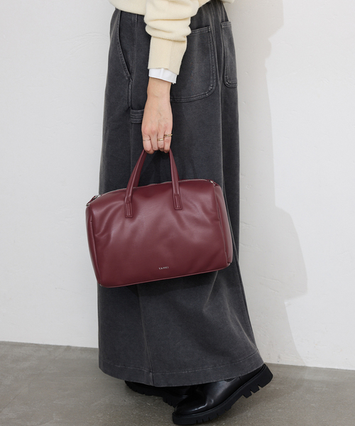 YAHKI(ヤーキ)の「YAHKI/ヤーキ パッファーボストンバッグ YH-759(ボストンバッグ・レディース・ブラック/ボルドー・FREE)」の4枚目の写真