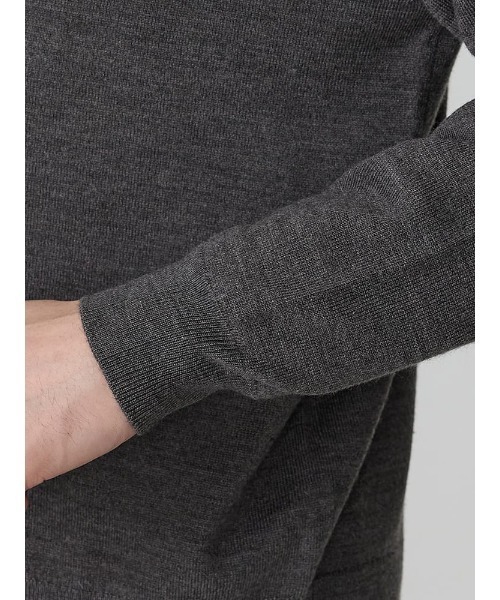 TRANS CONTINENTS(トランスコンチネンツ)の「TRANS CONTINENTS BIZニット Vネックカーディガン ブラック/グレー/ネイビー(カーディガン/ボレロ・メンズ・ネイビー/チャコールグレー/ブラック・LL/M/L)」の13枚目の写真