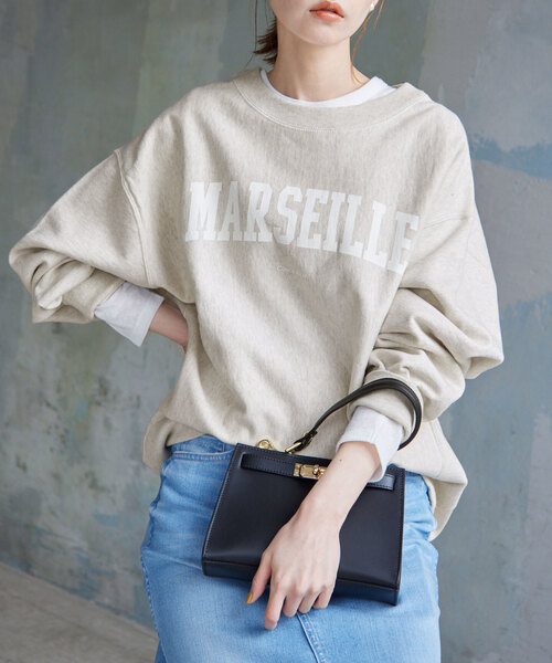 SLOBE IENA(スローブイエナ)の「《WEB限定/追加3》MARSEILLE ロゴスウェット(スウェット・レディース・アイボリー/チャコールグレー・FREE)」の1枚目の写真