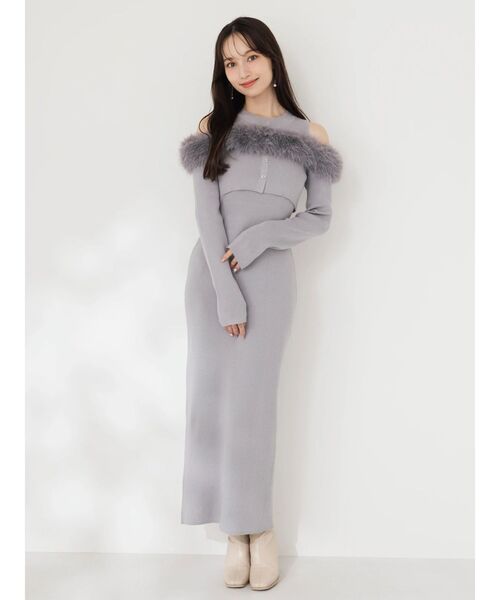 dazzlin(ダズリン)の「オフショルファードッキングニットワンピース(ワンピース・レディース・ブルー/アイボリー/ブラック・FREE)」の6枚目の写真