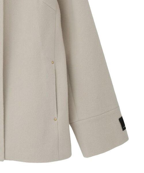 YECCA VECCA（イェッカヴェッカ）の「ウール混2wayショートコート（その他アウター・レディース・ライトベージュ/ダークネイビー/モカ・FREE）」の8枚目の写真