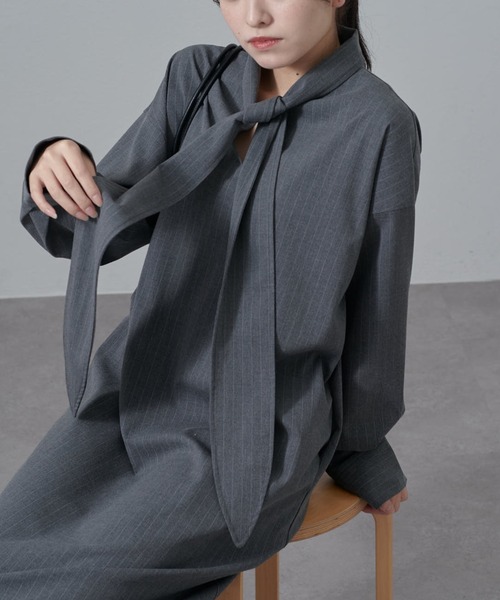 Lui's(ルイス)の「ストライプボウタイワンピース(ワンピース・レディース・グレー/ブラック・FREE)」の6枚目の写真