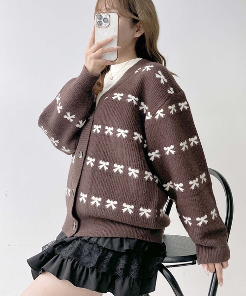 装飾的なパターンのブラウンカーディガン セール】♪ハートジャカード・リボンジャカード Vネックカーディガン