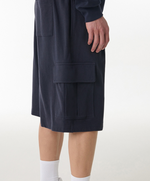 MUSINSA STANDARD（ムシンサスタンダード）の「ワンタックカーゴバミューダスウェットパンツ[ネイビー]（その他パンツ・メンズ・その他・SMALL/MEDIUM/LARGE/X-LARGE/XX-LARGE/XXX-LARGE）」の6枚目の写真
