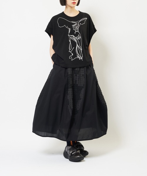 gomme(ゴム)の「フラワーバルーンスカート(スカート・レディース・ブラック・MEDIUM)」の2枚目の写真