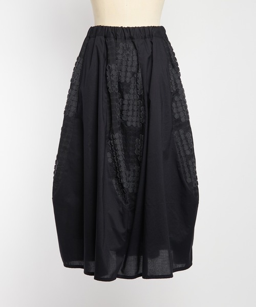 gomme(ゴム)の「フラワーバルーンスカート(スカート・レディース・ブラック・MEDIUM)」の7枚目の写真
