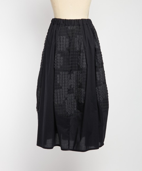 gomme(ゴム)の「フラワーバルーンスカート(スカート・レディース・ブラック・MEDIUM)」の9枚目の写真