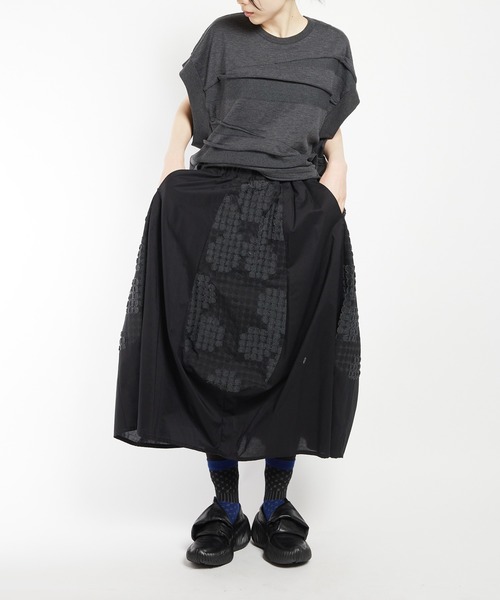 gomme(ゴム)の「フラワーバルーンスカート(スカート・レディース・ブラック・MEDIUM)」の18枚目の写真