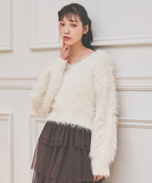 AND COUTURE(アンドクチュール)の「ロングフェザープルオーバー(ニット/セーター・レディース・モカ/グレー/アイボリー/オレンジ・FREE)」の17枚目の写真