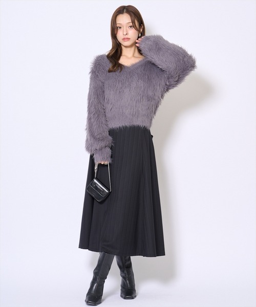 AND COUTURE(アンドクチュール)の「ロングフェザープルオーバー(ニット/セーター・レディース・モカ/グレー/アイボリー/オレンジ・FREE)」の8枚目の写真