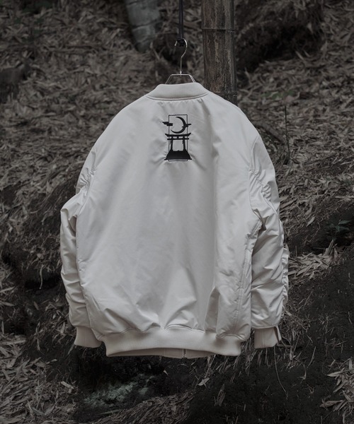 ファイヤーマンバックル刺繍MA-1ジャケット（ブルゾン）｜狐独（コドク