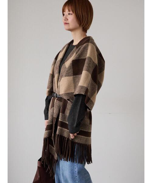 Lugnoncure（ルノンキュール）の「ブロックチェックポンチョ（ストール/ショール・レディース・ブラック/ブラウン・F）」の6枚目の写真