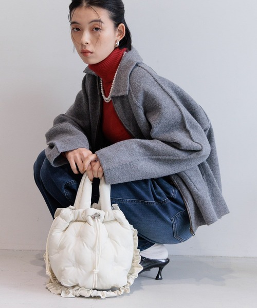 BAYFLOW（ベイフロー）の「[2WAYで使える]クシュショルダーパフキルトバッグ（ショルダーバッグ・レディース・アイボリー/ブラック/ライトブルー・FREE）」の8枚目の写真