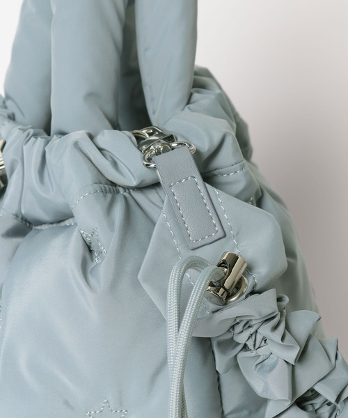 BAYFLOW（ベイフロー）の「[2WAYで使える]クシュショルダーパフキルトバッグ（ショルダーバッグ・レディース・アイボリー/ブラック/ライトブルー・FREE）」の17枚目の写真