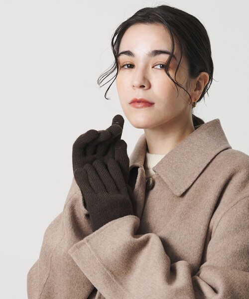 BEAUTY&YOUTH UNITED ARROWS（ビューティーアンドユースユナイテッドアローズ）の「ウールカシミヤ スリット グローブ（手袋・レディース・レッド/ダークブラウン・FREE）」の4枚目の写真