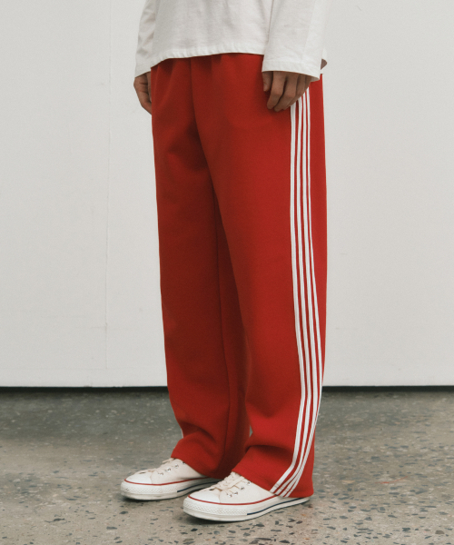 WEDNESDAY OASIS(ウェンズデーオアシス)の「ニュートロライン トラックパンツ_RED(W25-PT25)(スウェットパンツ・メンズ・レッド・MEDIUM/LARGE)」の3枚目の写真