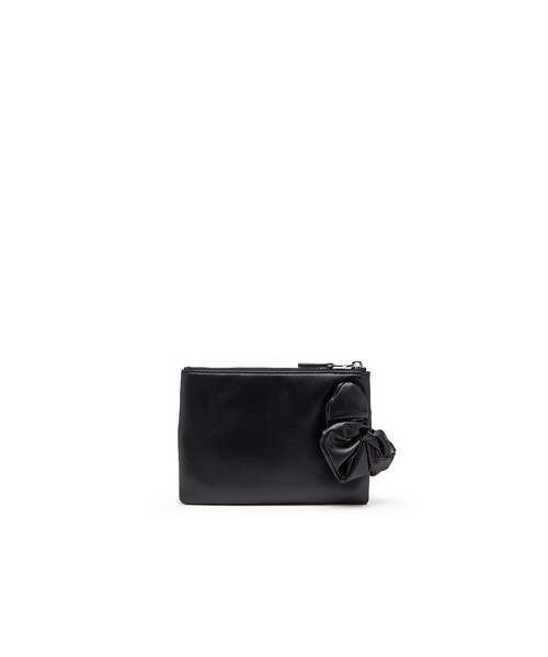DIESEL(ディーゼル)の「ウィメンズ フラットポーチ GRAB-D POUCH(ポーチ・レディース・ブラック・UNI)」の5枚目の写真