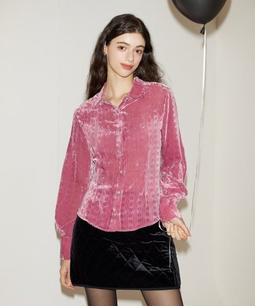 SALON DE YOHN(サロンドヨーン)の「Balloon Sleeve Velvet Blouse_ Pink(シャツ/ブラウス・レディース・その他・MEDIUM/SMALL)」の1枚目の写真
