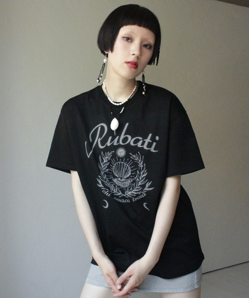 RUBATI(ルバティ)の「パールオイスター レトロムードTシャツ_ブラック(Tシャツ/カットソー・レディース・その他・FREE)」の3枚目の写真