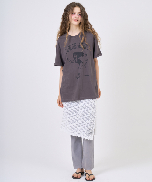 RAVEROUS(レイバーロス)の「スナップルーズフィットTシャツチャコール(Tシャツ/カットソー・レディース・その他・OS)」の4枚目の写真
