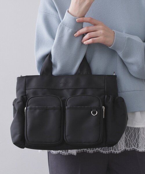 OPAQUE.CLIP（オペークドットクリップ）の「フロントWポケット3層デザインミドルトートバッグ【2WAY／マルチポケット】（トートバッグ・レディース・ベージュ/グレー/ブラック・00）」の6枚目の写真